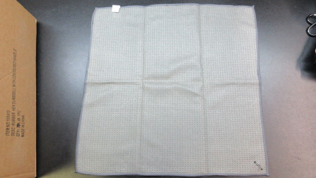 Load image into Gallery viewer, Wild Rock Golf Towel
