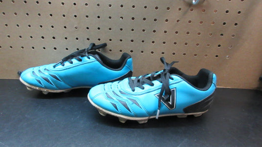 Used Victor Sierra Kids Cattura MD Jr Soccer Shoes - Size 4.5