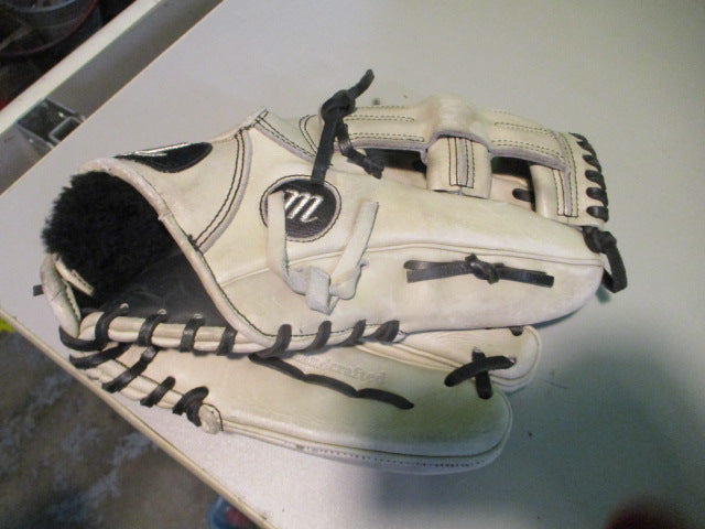 Load image into Gallery viewer, Used Marucci 11 3/4&quot;  Softball Glove - RHT
