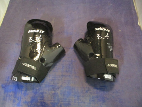 Used Century AZ Kicks Sparring Gloves Size Youth