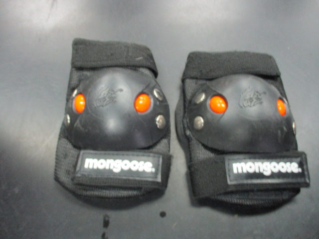 Load image into Gallery viewer, Used Mongoose Skate Elbow Pads - Youth
