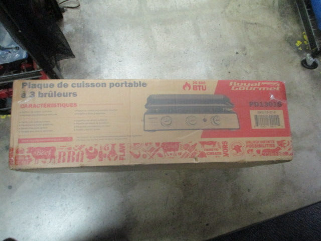 Load image into Gallery viewer, Royal Gourmet Portable 3-Burner 25,500 BTU Gas Griddle New In Box
