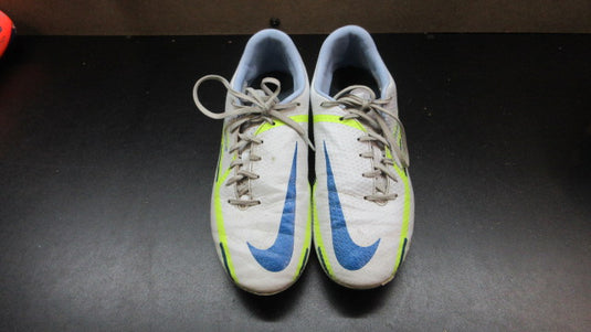 Used Nike Phantom Soccer Cleats - Size 7