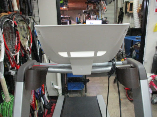 Used Precor 9.31 Treadmill