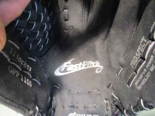 Used Mizuno Prospect Series 11" Glove - RHT