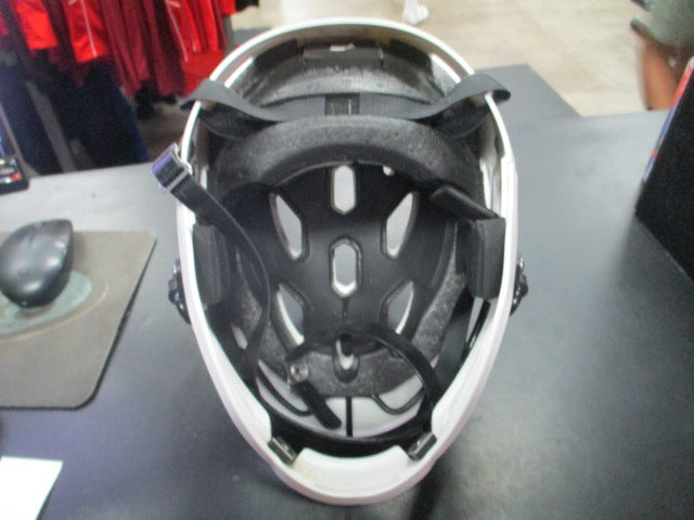 Load image into Gallery viewer, Used Warrior Burn Jr Lacrosse Helmet w/ Chin Strap
