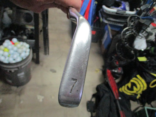 Used SPX Midsize RH 7 Iron Graphite Shaft