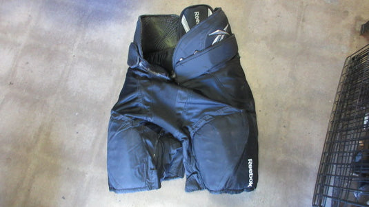 Used Reebok 9K Hockey Breezers - Size Large