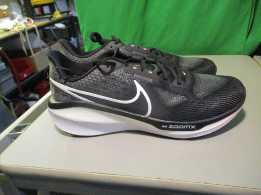 Nike Vomero 17 Size 9 Running Shoes