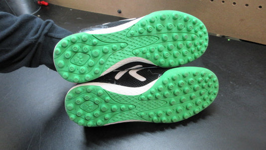 Used Kelme Cosmic Indoor Soccer Shoes - Size 2