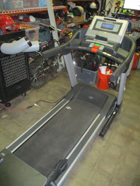Load image into Gallery viewer, Used Nordic Track Commercial 1500 Folding Treadmill
