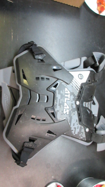 Load image into Gallery viewer, Used Atlas Adult CHEST PROTECTOR
