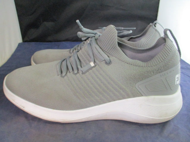 Load image into Gallery viewer, Used Foot-Joy Flex XP Golf Shoes Size 9.5

