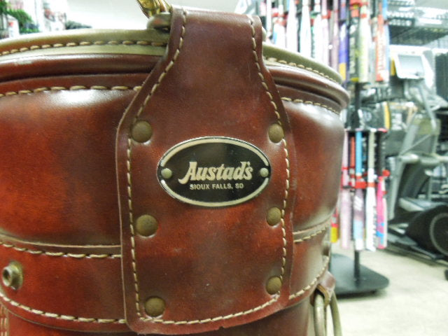 Load image into Gallery viewer, Vintage Austad's Full Leather Caddy Golf Carry Bag
