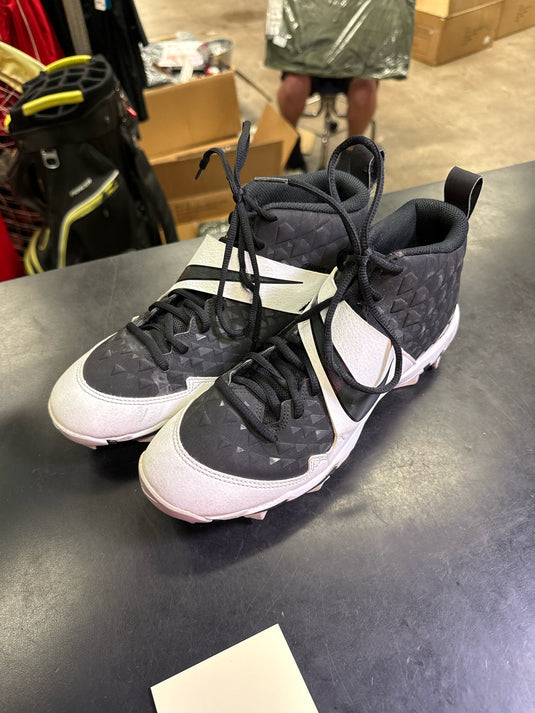 Used Nike Fastflex 27 Football Cleats Size 8