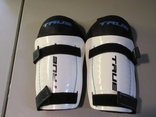 Load image into Gallery viewer, Used True Kids Size Small Hockey Shin Pads
