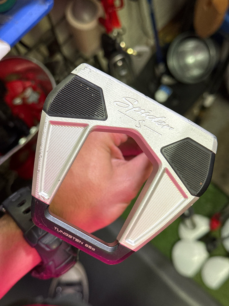 Load image into Gallery viewer, Used TaylorMade Spider S Platinum Pure Roll 65G Offset Right Hand Mallet Putter
