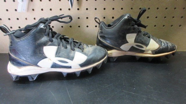 Load image into Gallery viewer, Used Under Armour Football Cleats - Size Youth 1
