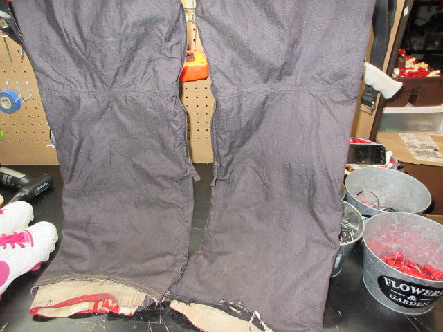 Load image into Gallery viewer, Used Levis Winter Snow Pants - Size XL
