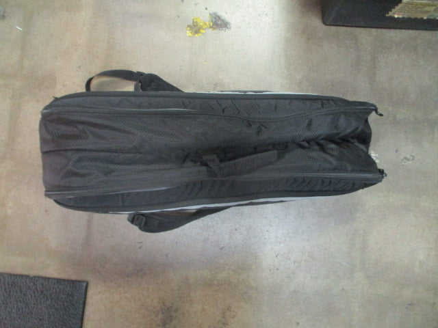 Load image into Gallery viewer, Used Wilson Multi Tennis RACQUET BAG Wth backpack straps
