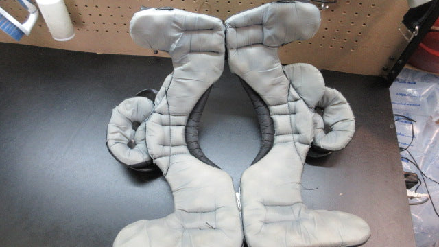 Load image into Gallery viewer, Used Riddell Warrior 11X - Size YTH Medium 12-13&quot; Football Shoulder Pads
