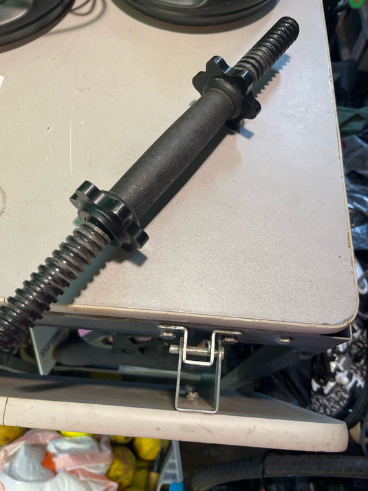 Used Standard curl bar with spin on collars