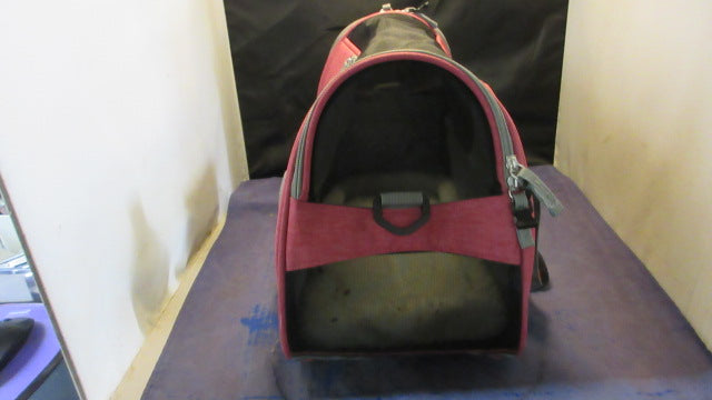 Load image into Gallery viewer, Used Bergan Small Pet Carrier
