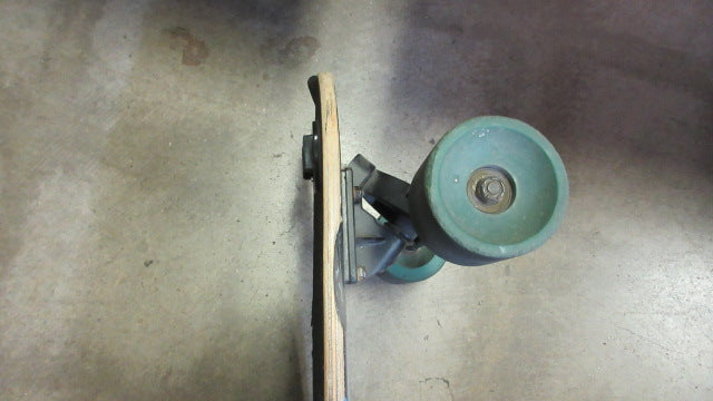 Load image into Gallery viewer, Used Quest 40&quot; Longboard - small tip peeling
