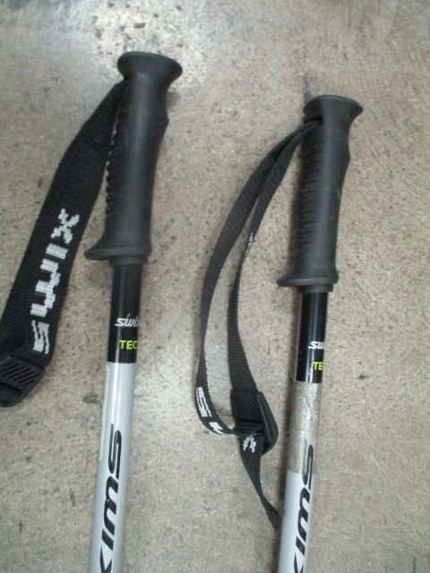 Load image into Gallery viewer, Used Swix Tech Lite 47" Ski Poles

