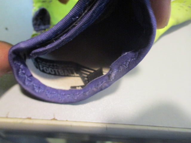 Load image into Gallery viewer, Used Adidas Adizero Adult Medium Football Gloves
