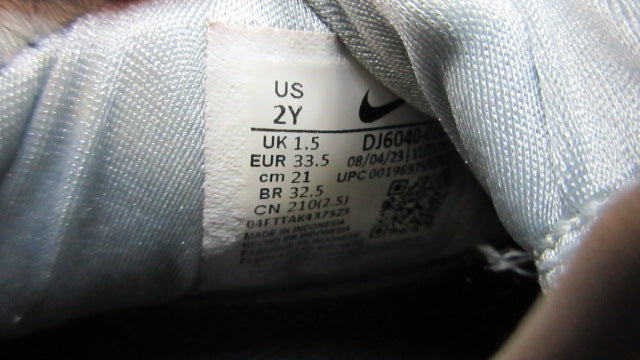 Load image into Gallery viewer, Used Nike Flex Runner 2 Running Shoes - Size Youth 2
