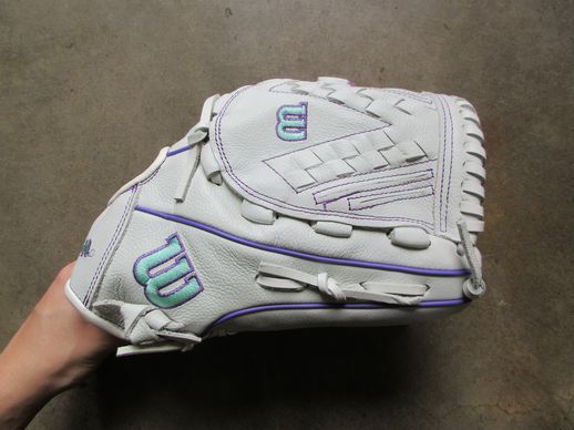 New Wilson Siren A500 12.5" Fastpitch Leather Glove - RHT