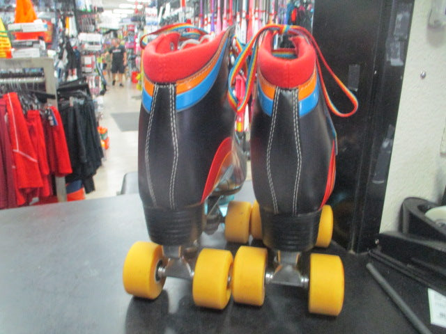Load image into Gallery viewer, Used Moxi Rainbow Rider Roller Skates Size 6
