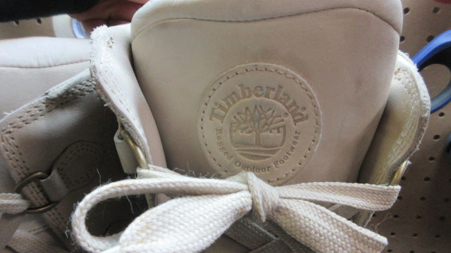 Load image into Gallery viewer, Used Timberland Mukluk Winter Boots - Size 8
