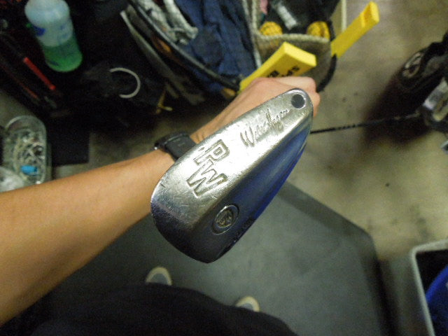 Load image into Gallery viewer, Vintage Walter Hagen Ultra 8pc Right Hand Iron Set 2-5 7-9 Irons and P Wedge
