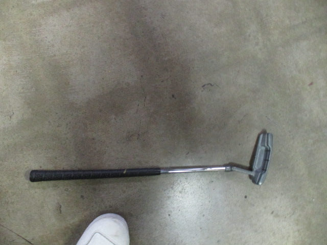Load image into Gallery viewer, Used 20&quot; Junior Putter

