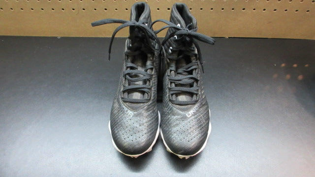 Load image into Gallery viewer, Used Under Armour Football Cleats - Size Youth 6

