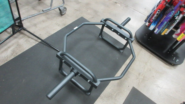 Load image into Gallery viewer, Like New Open Box Cap Olympic Trap Shrug Bar with Variable Grips
