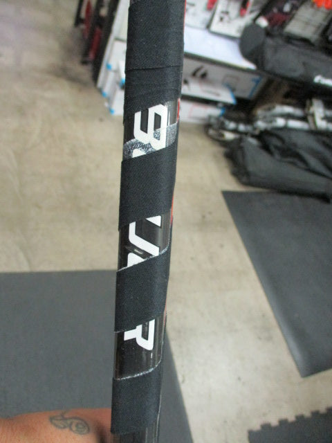 Load image into Gallery viewer, Used Bauer 3X Pro P92 Size 60&quot; Hockey Stick - LH
