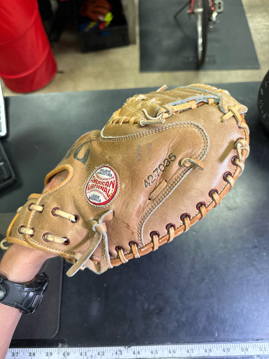 Vintage (1970s) Spalding Andy E. Pro Model 42-7035 RHT Catchers Mitt