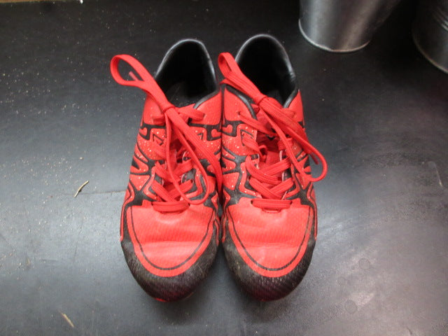 Load image into Gallery viewer, Used Dream Pairs Soccer Cleats - Size Youth 13
