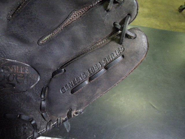 Load image into Gallery viewer, Used Louisville Slugger Genesis 1884 Series GNGM55 12" RHT Glove
