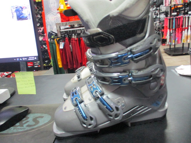 Load image into Gallery viewer, Used Salomon Irony 4 Downhill Ski Boots Size 24.0
