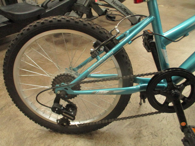 Load image into Gallery viewer, Used Huffy Highland 20" 7 Speed Bike
