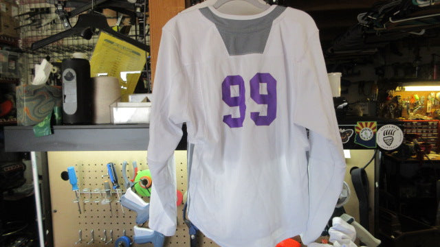 Load image into Gallery viewer, Used Adidas Hockey Jersey - Size Small
