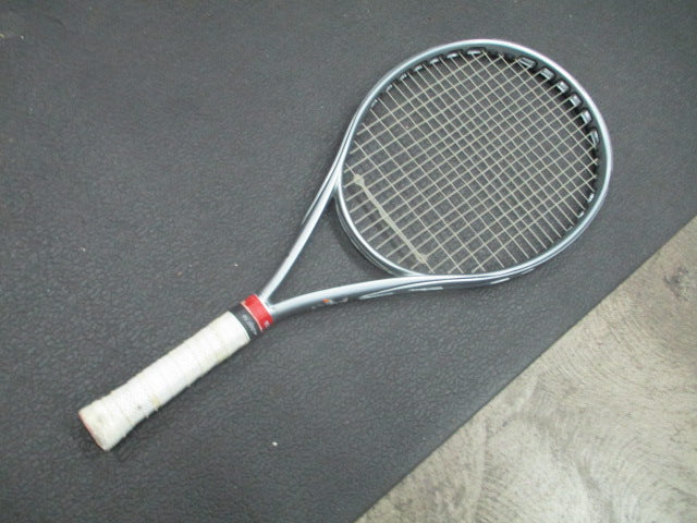 Load image into Gallery viewer, Used Prince O3 Speed Port Sliver 27.5" Tennis Racquet
