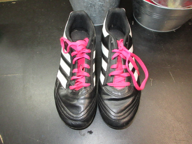 Load image into Gallery viewer, Used Adidas Soccer Cleats - Size Youth 3.5
