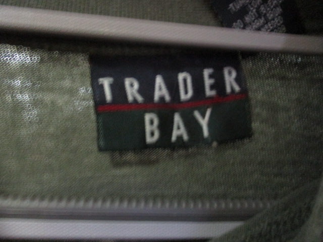 Load image into Gallery viewer, Used Trader Bay Green Longsleeve Size XL
