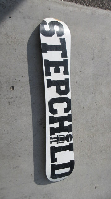 Load image into Gallery viewer, Used StepChild Latchkey 152cm Snowboard (Damage On Front)
