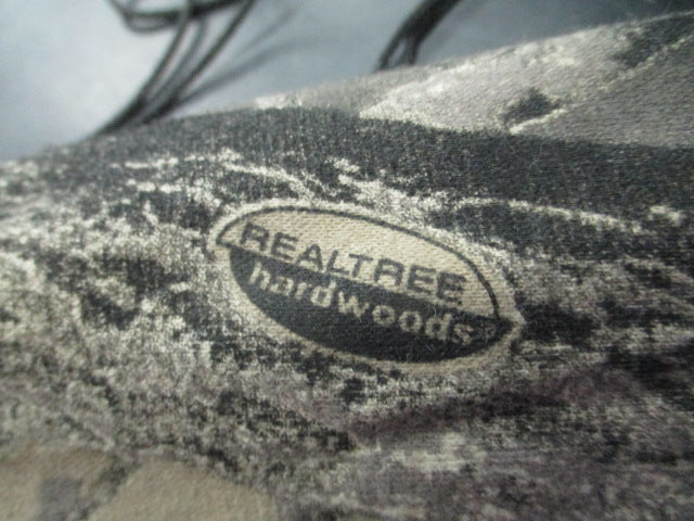 Load image into Gallery viewer, Used Realtree Deer Rattling Bag
